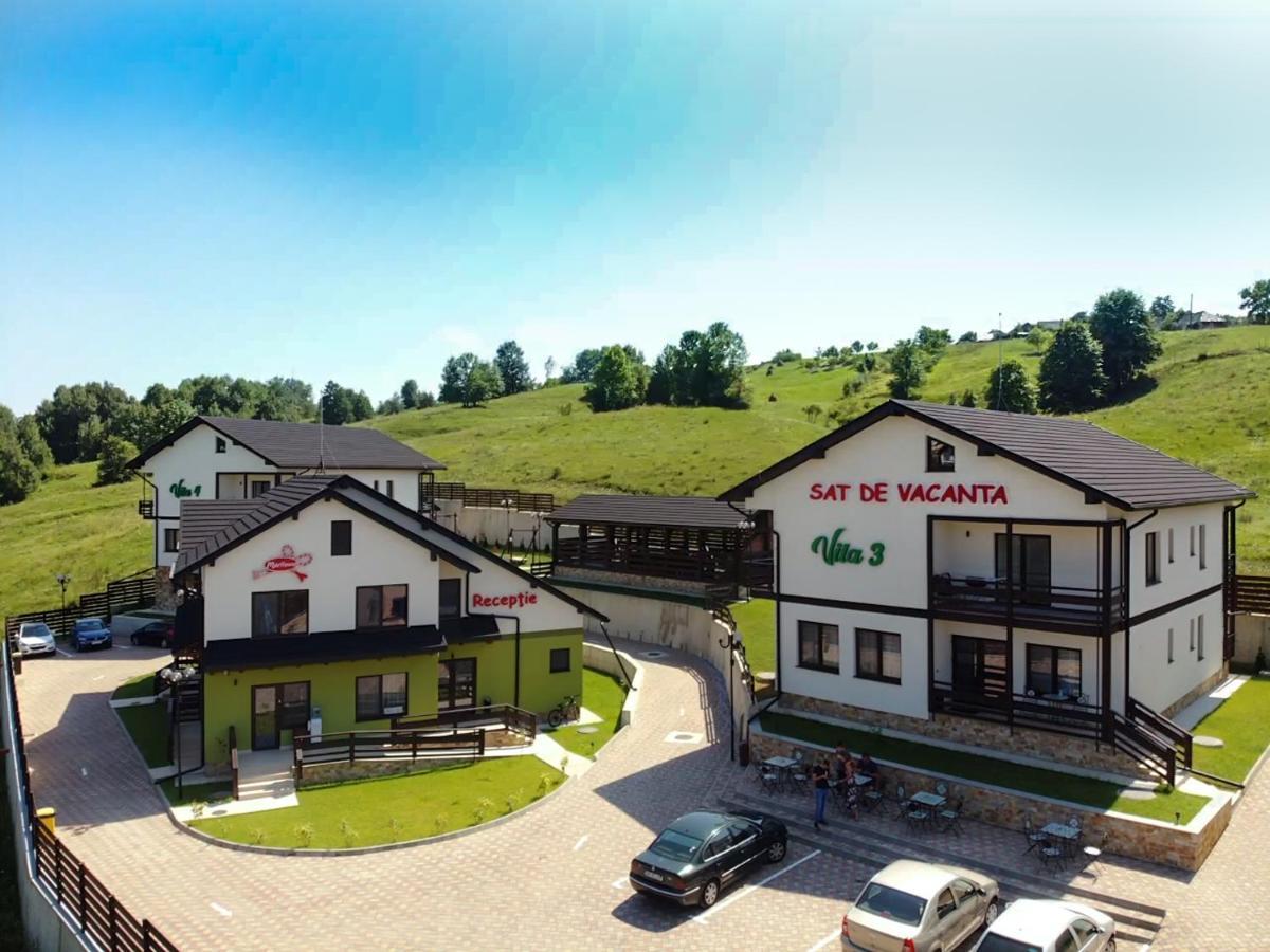 Sat De Vacanta Martisorul Cacica Hotel Suceava Exterior photo