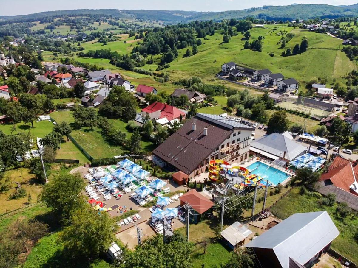 Sat De Vacanta Martisorul Cacica Hotel Suceava Exterior photo