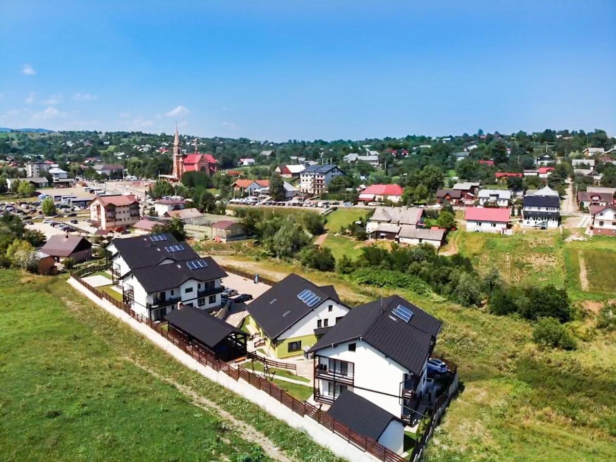 Sat De Vacanta Martisorul Cacica Hotel Suceava Exterior photo